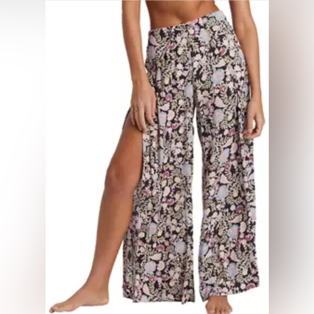NWT Billabong Floral Pants